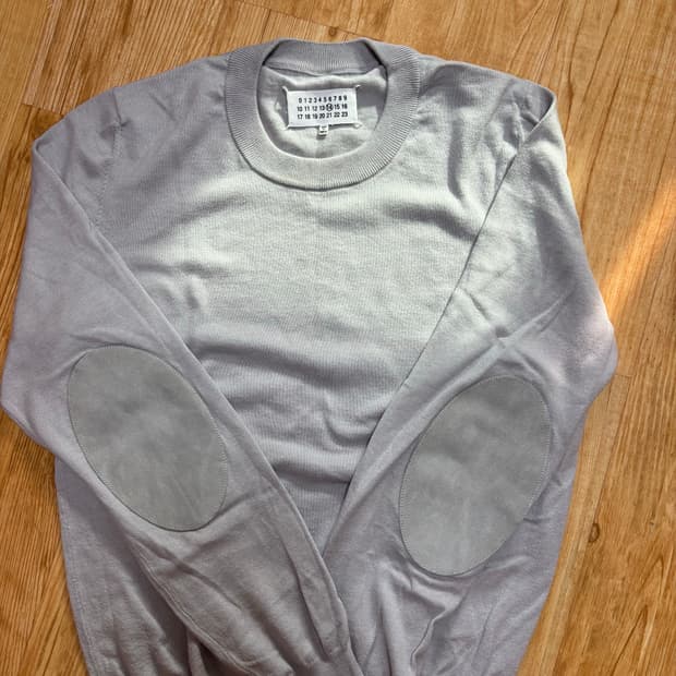 메종 마르지엘라 니트