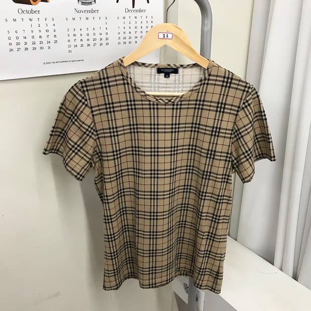 버버리 노바체크 반팔티