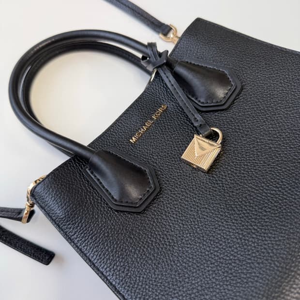 마이클코어스 아코디언백