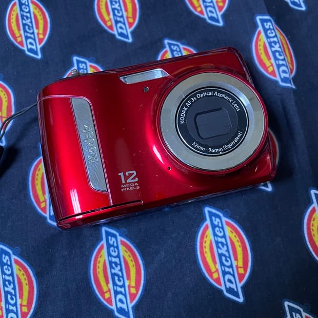 코닥 c143 레드 / 키키 디카