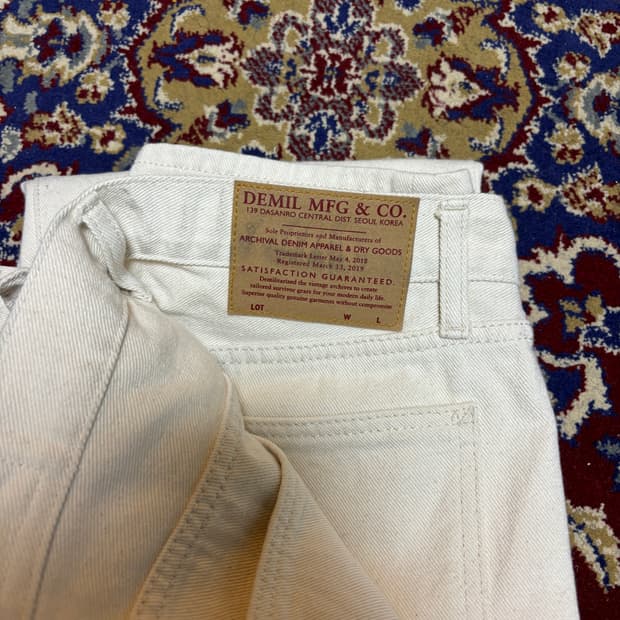 데밀 할리우드 슬림오프 화이트