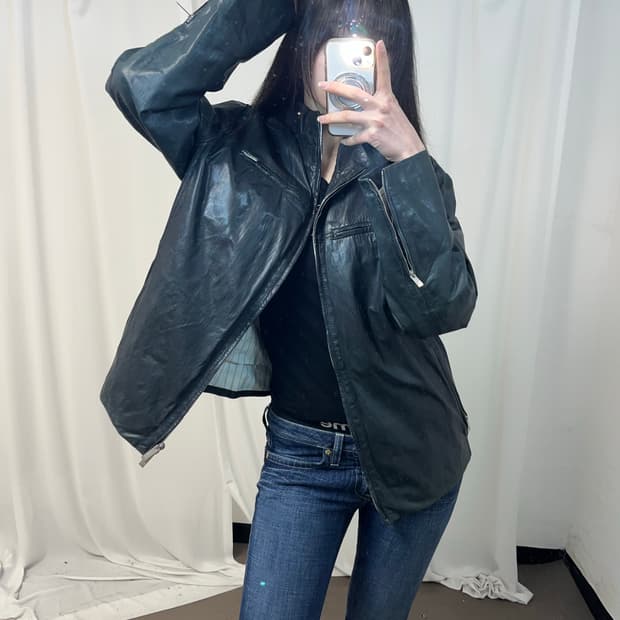 Armani 다크 카키 레더 자켓