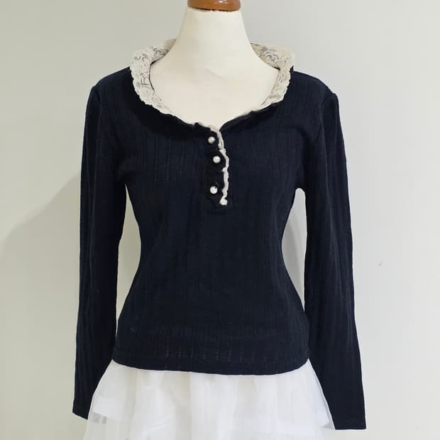 공겜여주 블랙모리걸 니트 블라우스