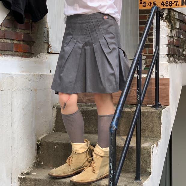 Zucca (주카) X Dickies (디키즈) 플레어 스커트