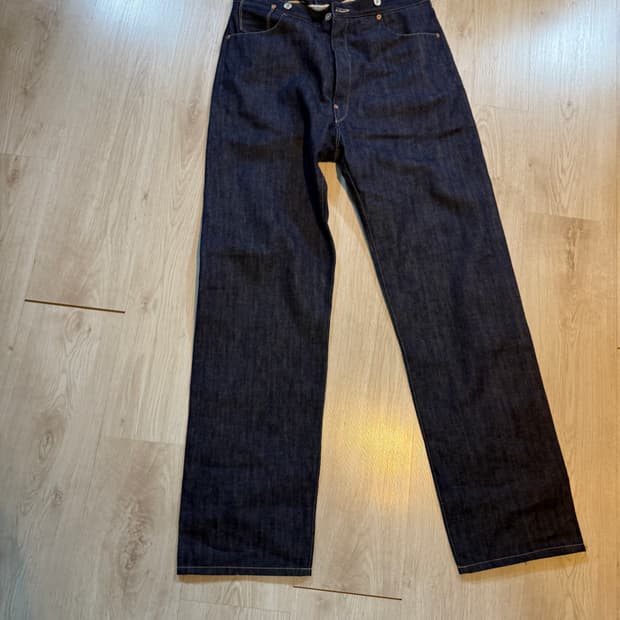 LVC 9 rivet (800장 한정)