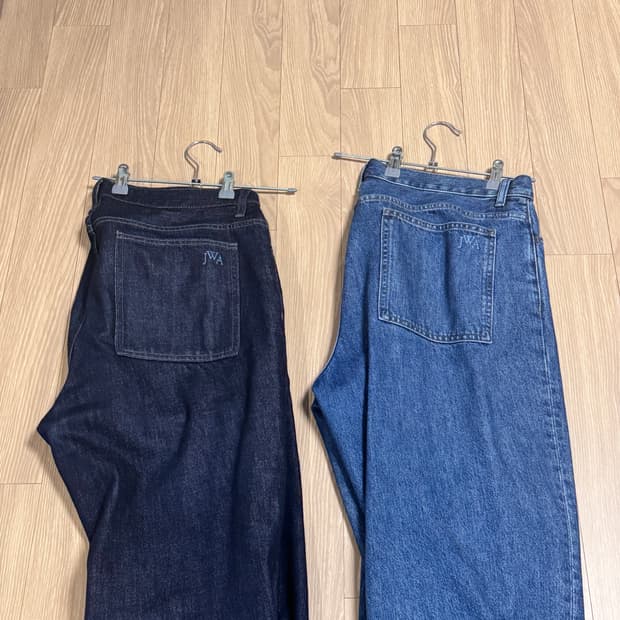 2개 유니클로 x JWA 스트레이트진 진청,중청 데님 2개 팝니다