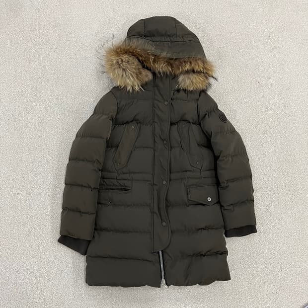 36 럭키슈에뜨 덕다운 롱패딩 점퍼 0209M1