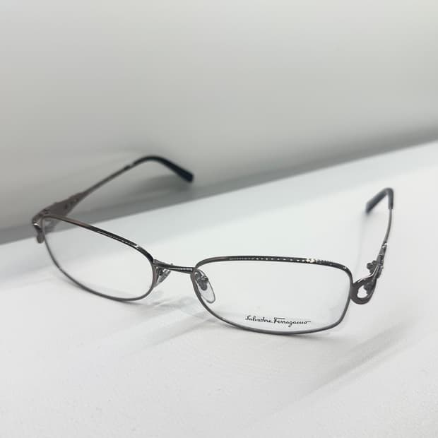 페라가모 안경