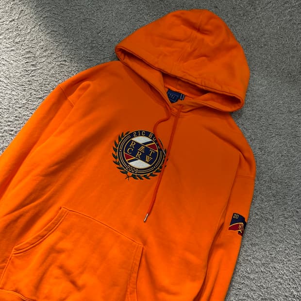 [100] 로맨틱크라운 후드티