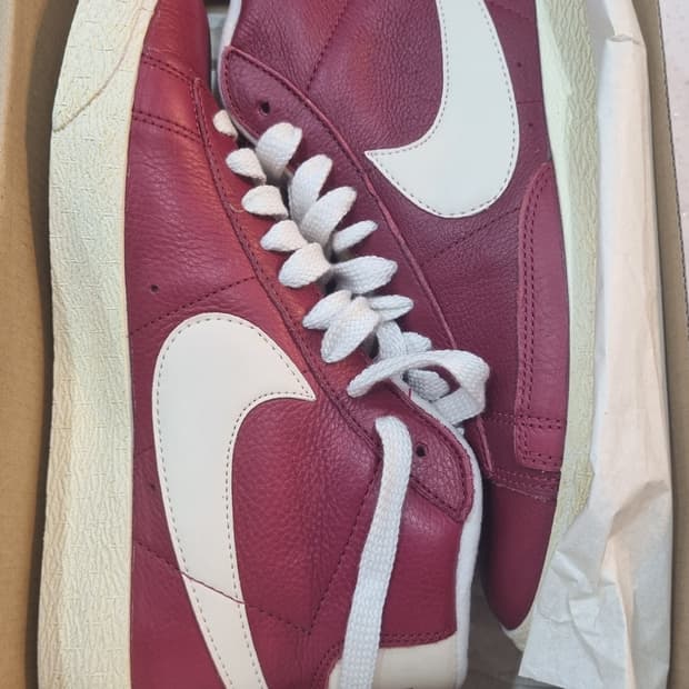 새상품/풀박스] 2013 나이키 우먼스 블레이저 미드 빈티지 '노블 레드