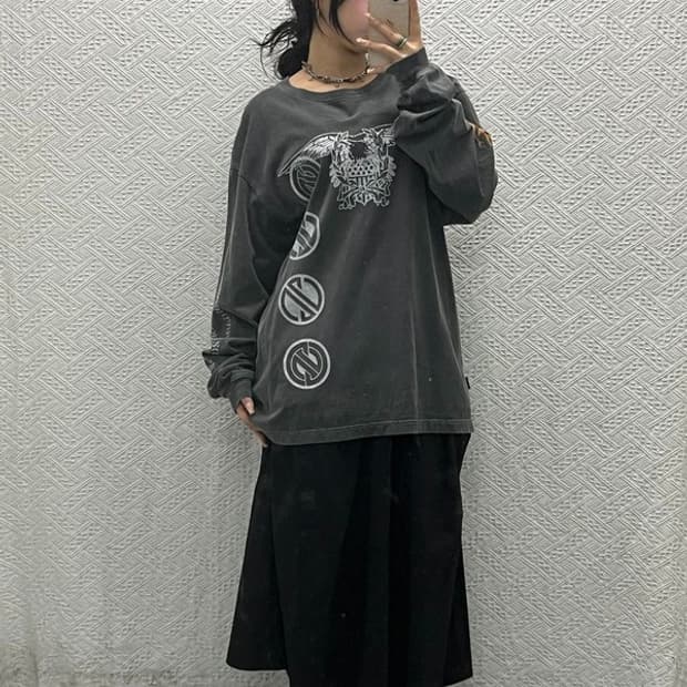 인세인개러지 스트릿 롱슬리브 긴팔티 105 C06388