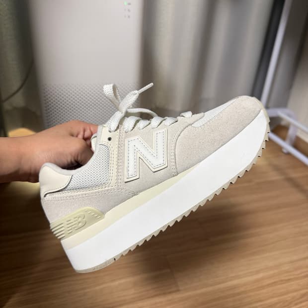 뉴발란스 574 플랫폼 240