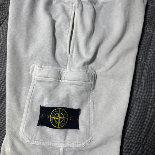 스톤 반바지 팝니다