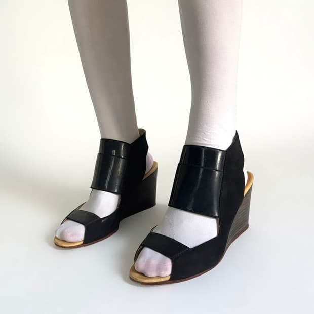 메종마르지엘라 MM6 컷아웃 웨지힐