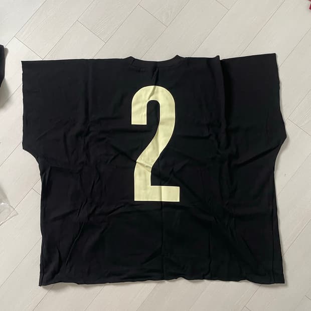 벌쳐스2 박스티 새상품