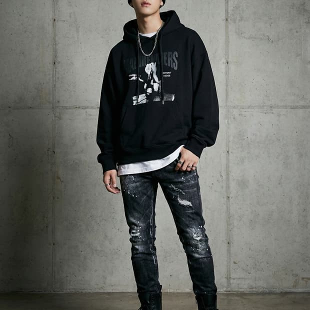 디스퀘어드2. 남자 블랙 워딩 스케이터 진_44