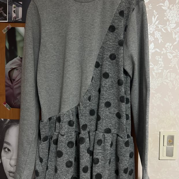 도트 배색 프릴 롱 레이어드 티셔츠