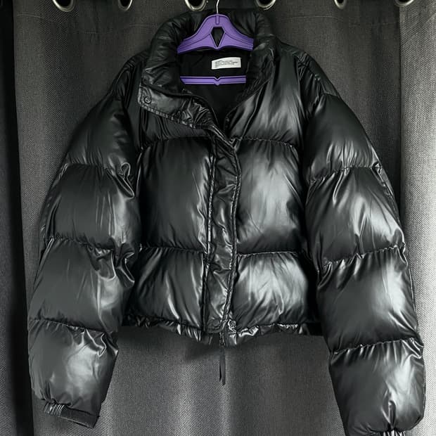 파르티멘토 유광 블랙패딩