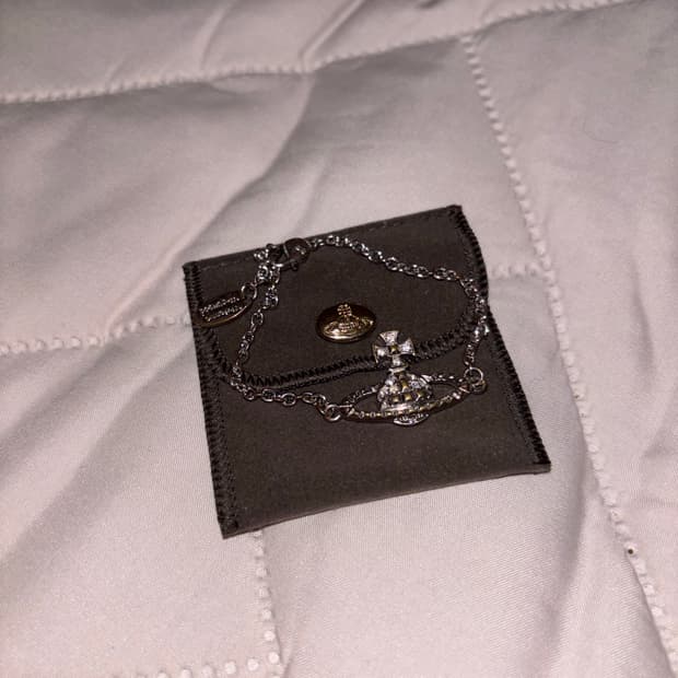 비비안웨스트우드 팔찌