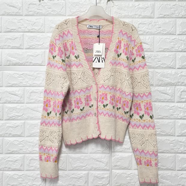 자라 플라워 패턴 니트 가디건 L 새상품 fdk