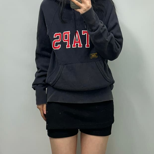 더블탭스 스펠아웃 블랙 후드티