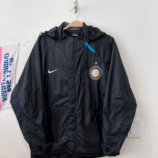 18. 나이키 인터밀란 바람막이