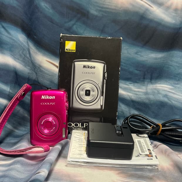 작례⭕️) 니콘 s01 분홍 카메라 🩷/풀박스✨
