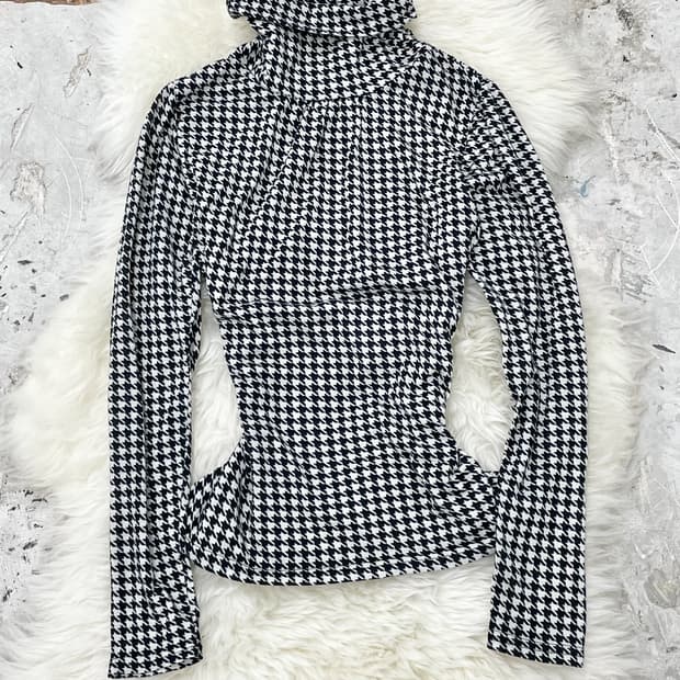 하운드체크 셔링 폴라 탑