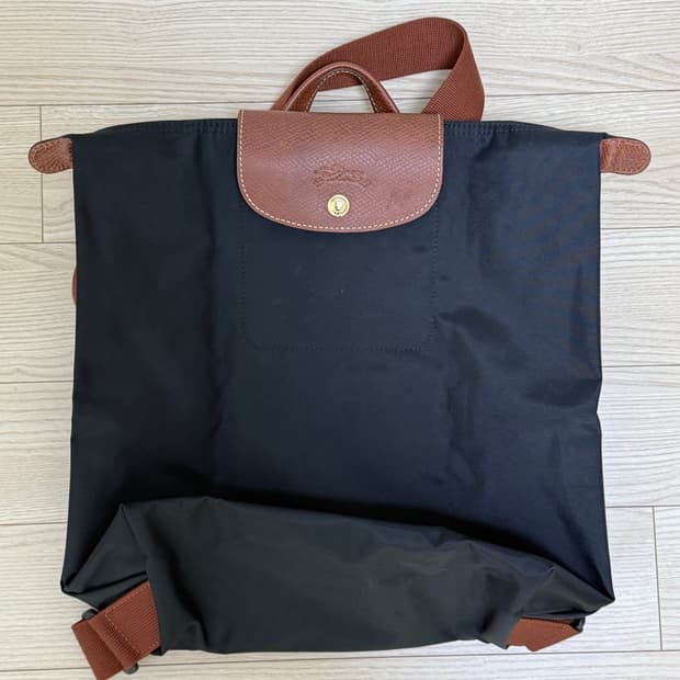 [정품] 롱샴 르 플리아쥬 오리지널 M 백팩 블랙