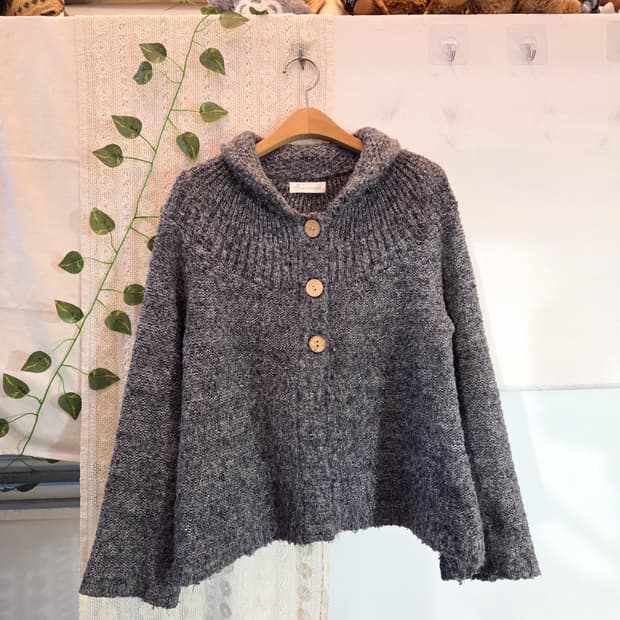 차콜 쓰리 버튼 가디건