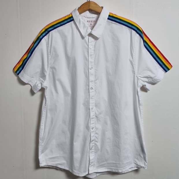 XL ) GUESS 게스 화이트 반팔셔츠