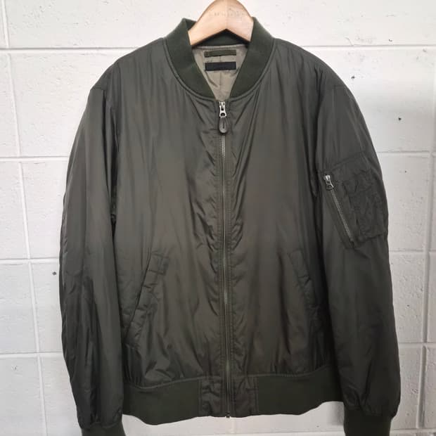 XL) 유니클로 MA-1 점퍼 팝니다