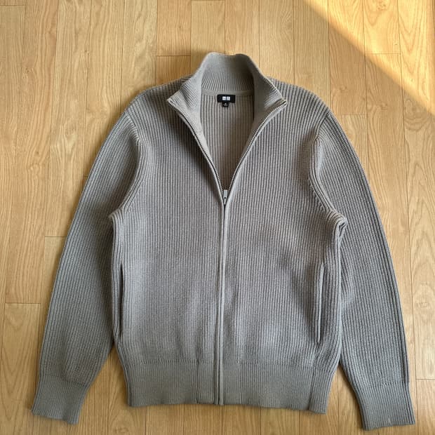 유니클로 니트집업 팝니다