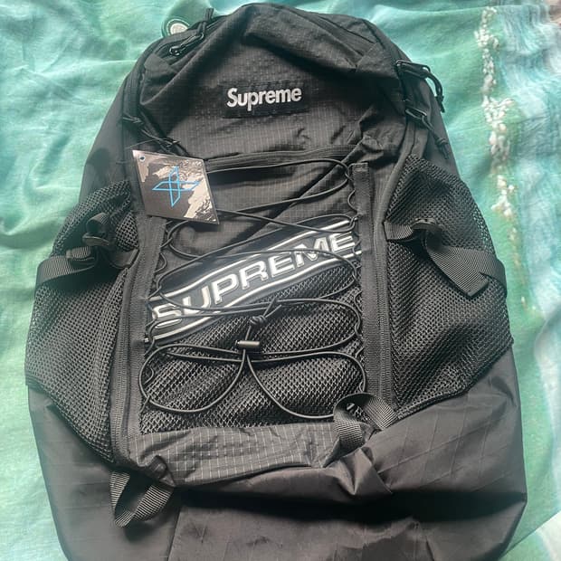 슈프림 백팩 (fw23) 