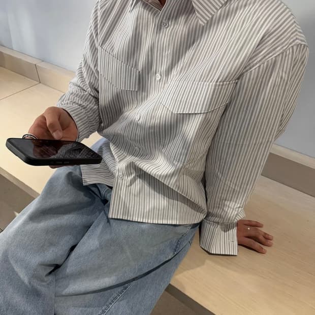 [1] DNSR 스트라이프 크롭 셔츠 아이보리