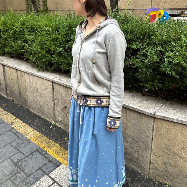 네넷 이세이미야케 자수 도트 롱스커트
