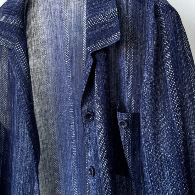 Irregularity pattern open collar H/S shi