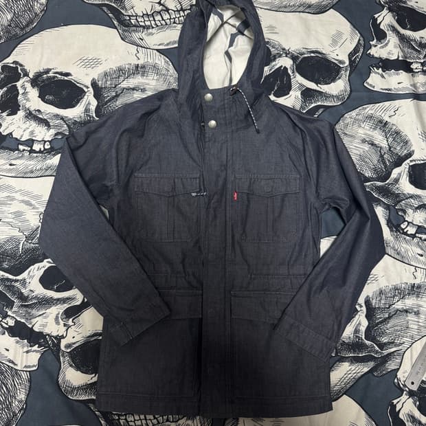 리바이스 방수 바람막이 자켓 S사이즈 