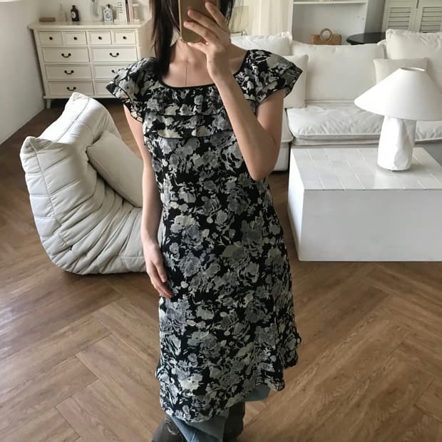 vintage pattern frill one-piece