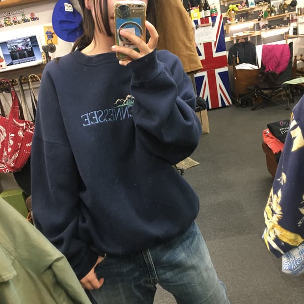 H.L. miller 스웻셔츠