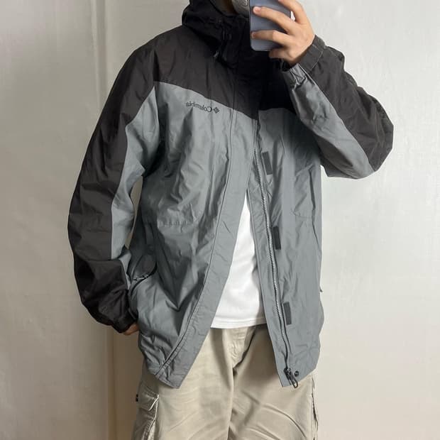 컬럼비아 옴니테크 바람막이