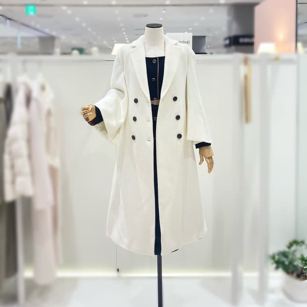 잇미샤 2021 아이보리 더블버튼 핸드메이드 울코트 S사이즈