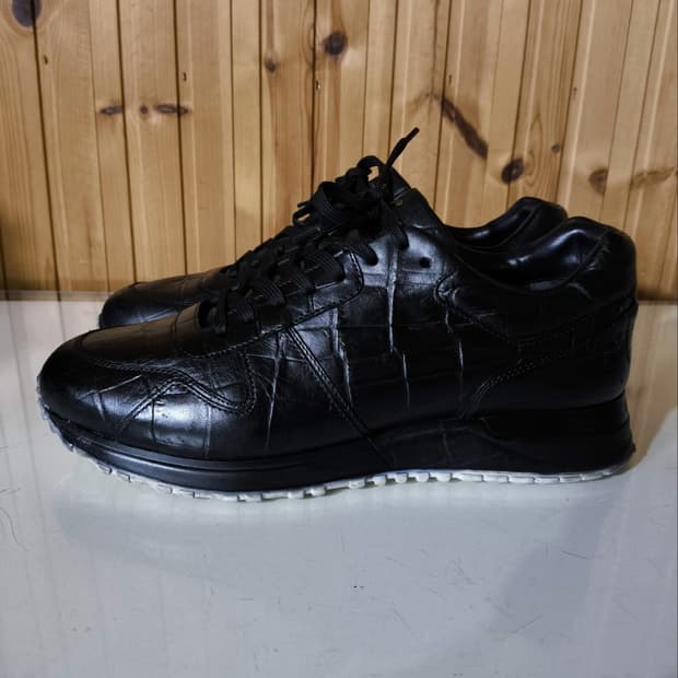 255mm 6.5 루이비통 런어웨이 레더 스니커즈 