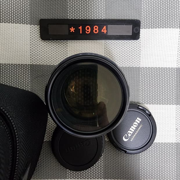 캐논 EF 마운트 85미리 1.8 단렌즈 파우치포함