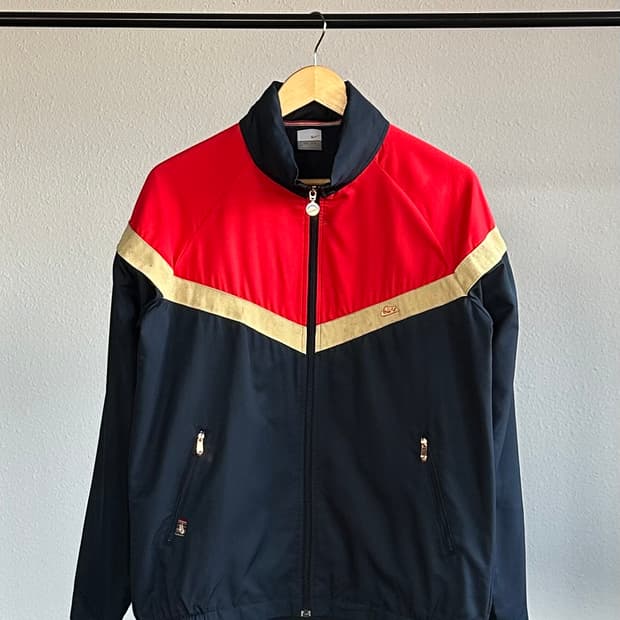 [M]나이키 별이삼샵 컬처 바람막이