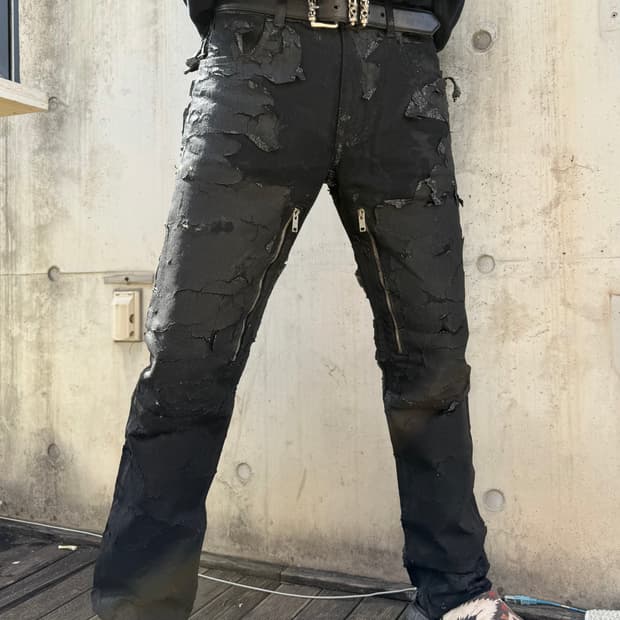 Givenchy black paint coated jean 31size