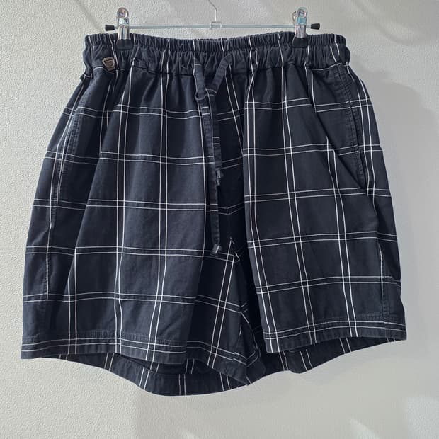 COS 체크 면 숏팬츠 XL