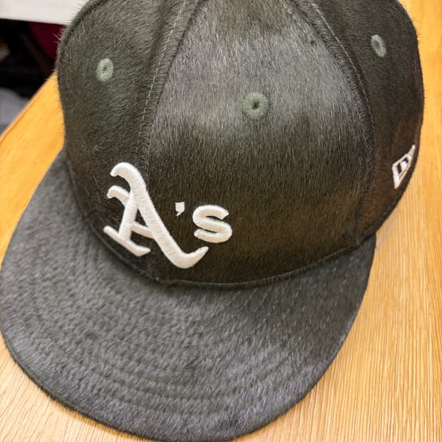 뉴에라 x 오클랜드 59fifty 스냅백(말털 다크그린)