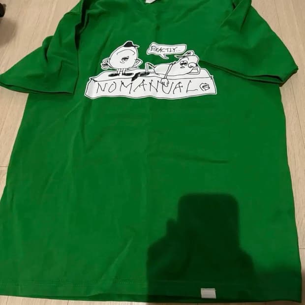 노매뉴얼 반팔티 S