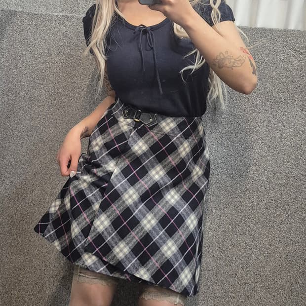 BURBERRY PINK CHECK SKIRT 